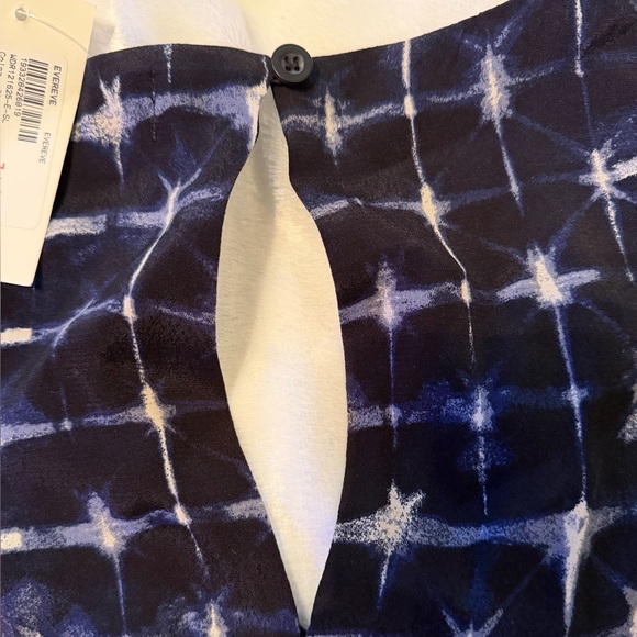 Evereve Black and White Patterned Top - Picture 10 of 11